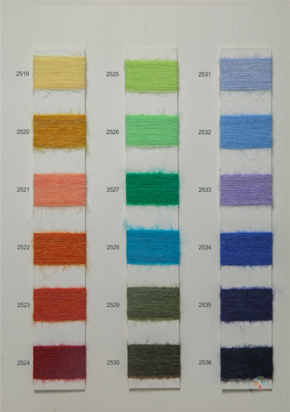 1/25NM 47nylon 20wool 18acrylic 15alpaca